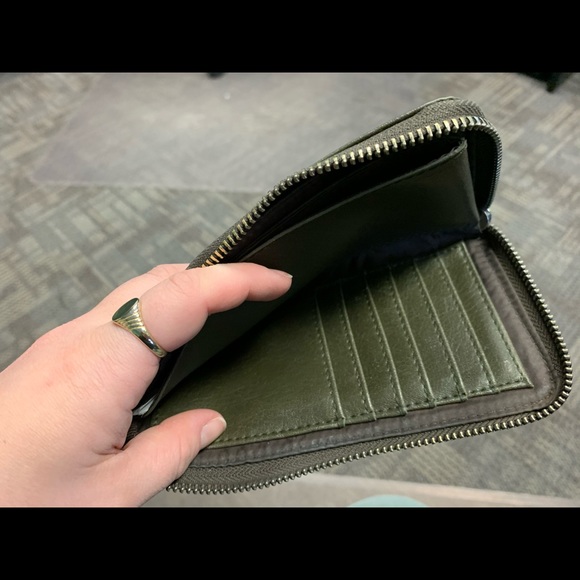 Matt & Nat Wallet - Picture 2 of 3